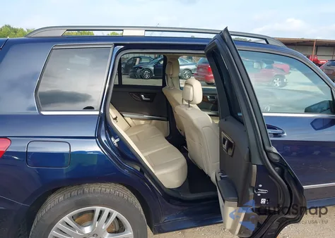 2015 Mercedes-Benz Glk 350 4Matic z USA, uszkodzony, nr VIN WDCGG8JB6FG435835